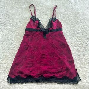 Vintage Victoria’s Secret very sexy 100%silk top size XS